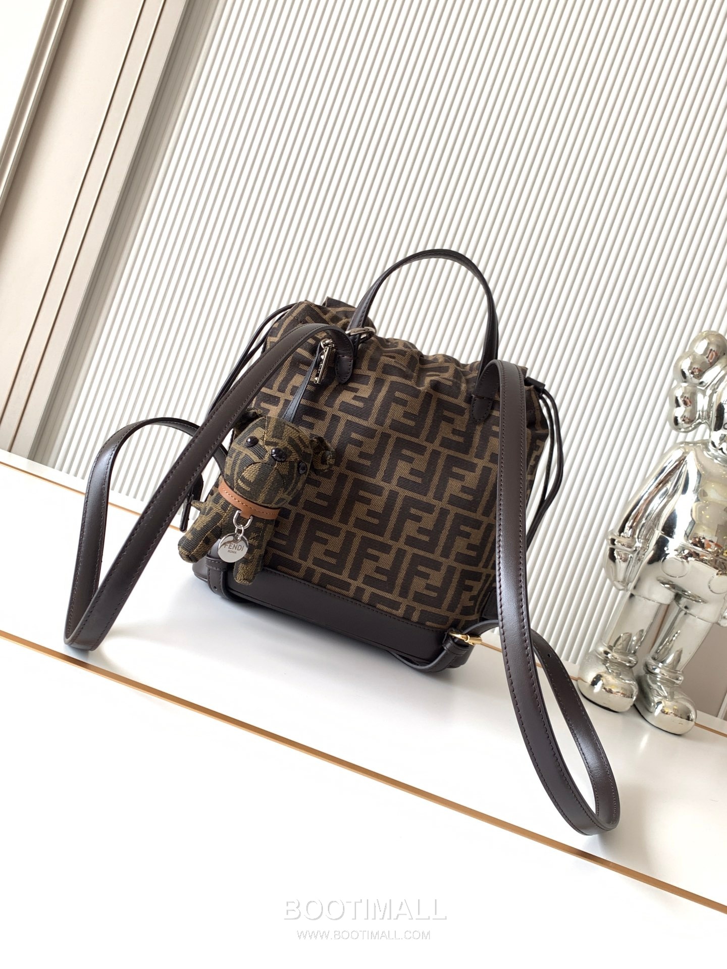 Fendi Vintage Monogram Drawstring Canvas Brown Backpack 펜디 빈티지 모노그램 드로우스트링 캔버스 브라운 백팩 26cm 11