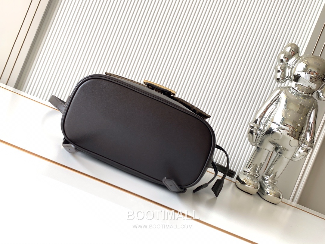 Fendi Vintage Monogram Drawstring Canvas Brown Backpack 펜디 빈티지 모노그램 드로우스트링 캔버스 브라운 백팩 26cm 13