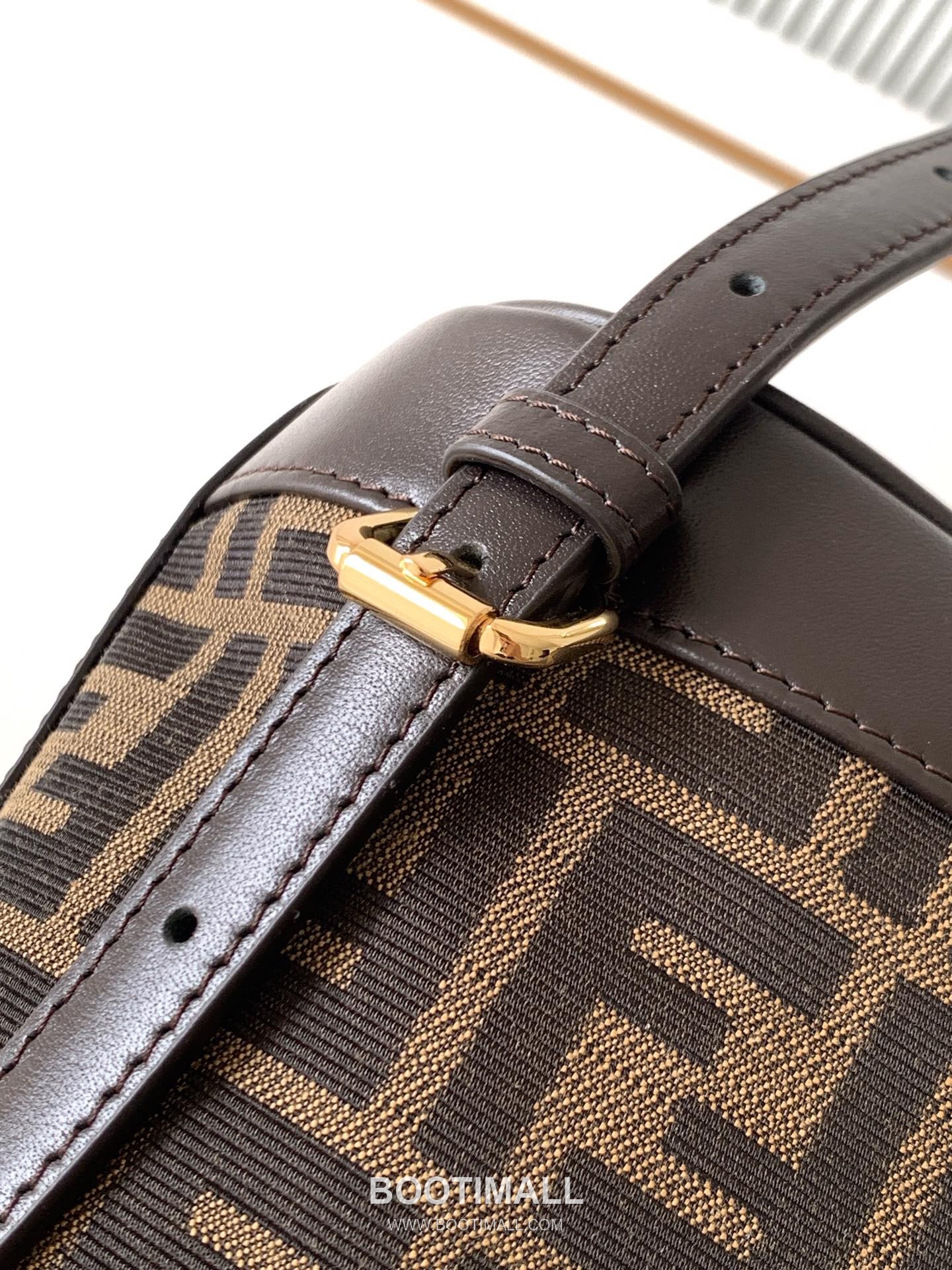 Fendi Vintage Monogram Drawstring Canvas Brown Backpack 펜디 빈티지 모노그램 드로우스트링 캔버스 브라운 백팩 26cm 17