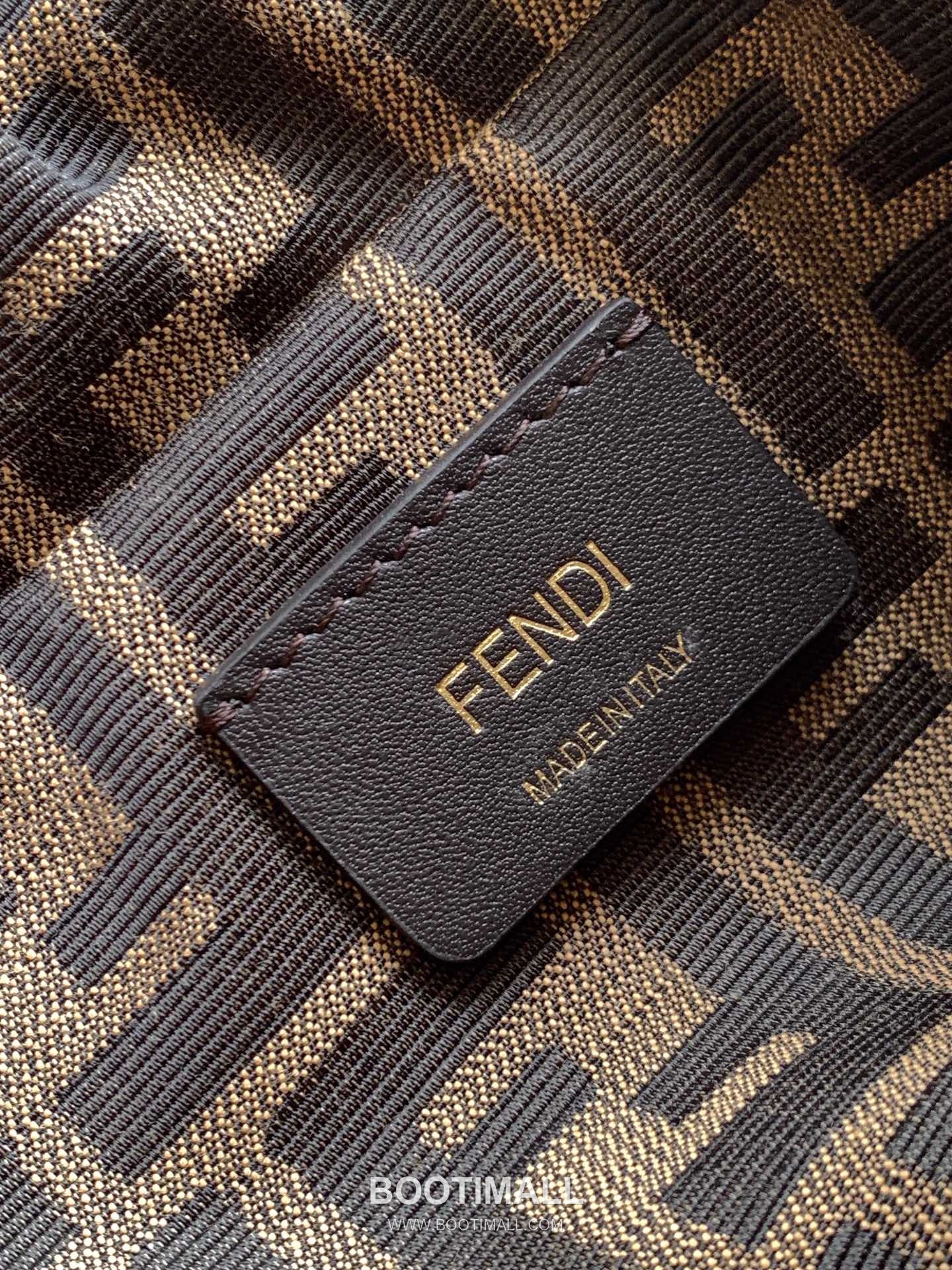 Fendi Vintage Monogram Drawstring Canvas Brown Backpack 펜디 빈티지 모노그램 드로우스트링 캔버스 브라운 백팩 26cm 18