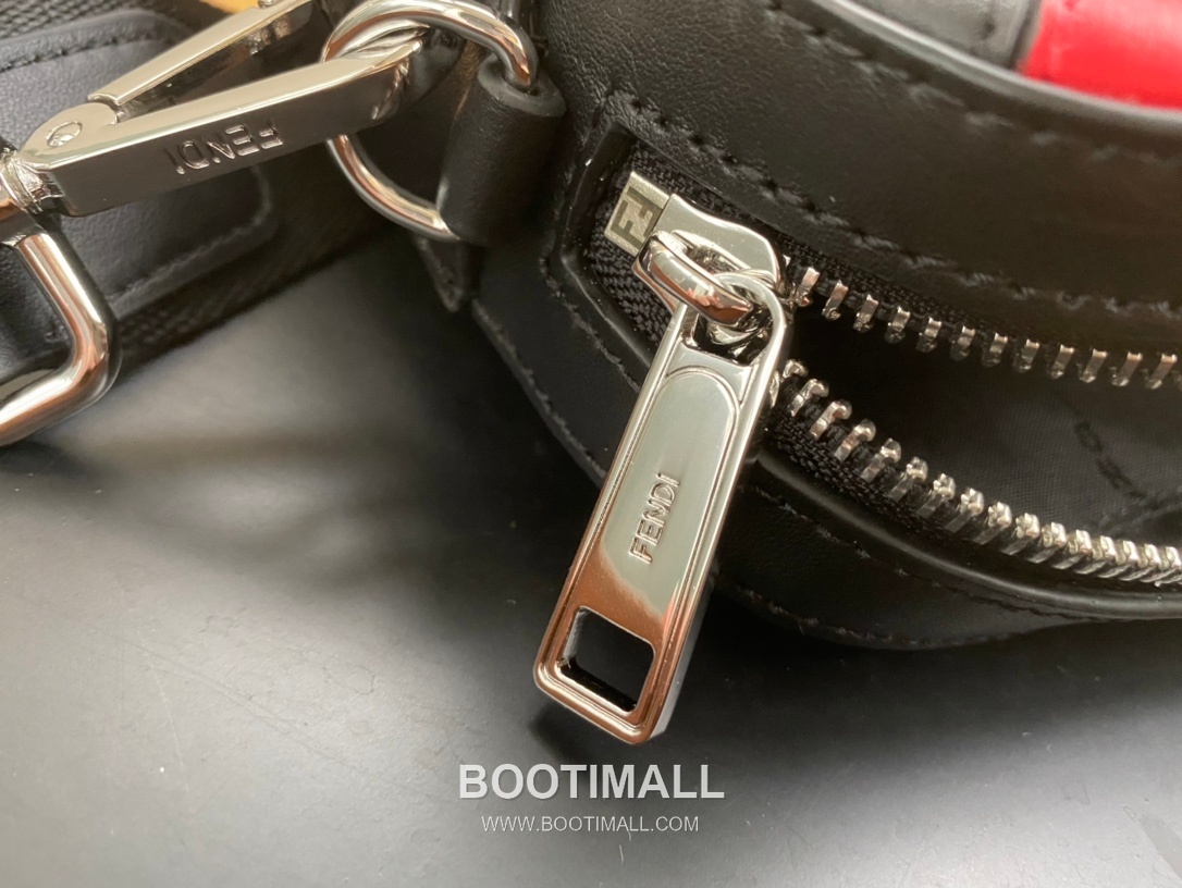 Fendi Camera Case FF Jacquard Fabric Bag 펜디 카메라 케이스 FF 자카드 패브릭 백 22cm 9