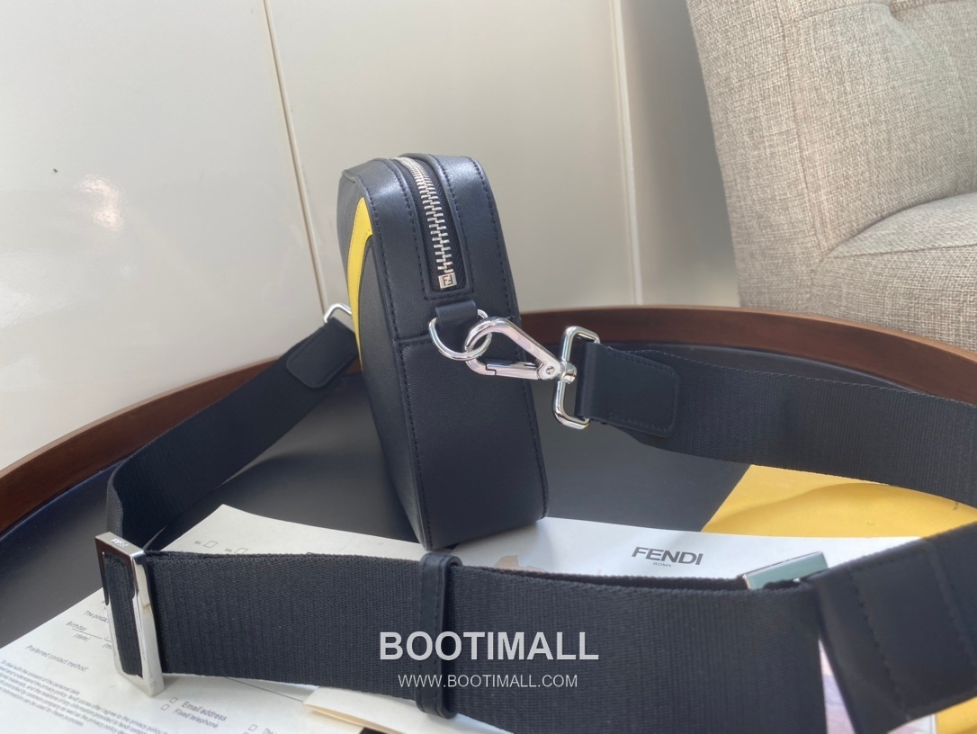 Fendi Camera Case FF Jacquard Fabric Bag 펜디 카메라 케이스 FF 자카드 패브릭 백 22cm 3