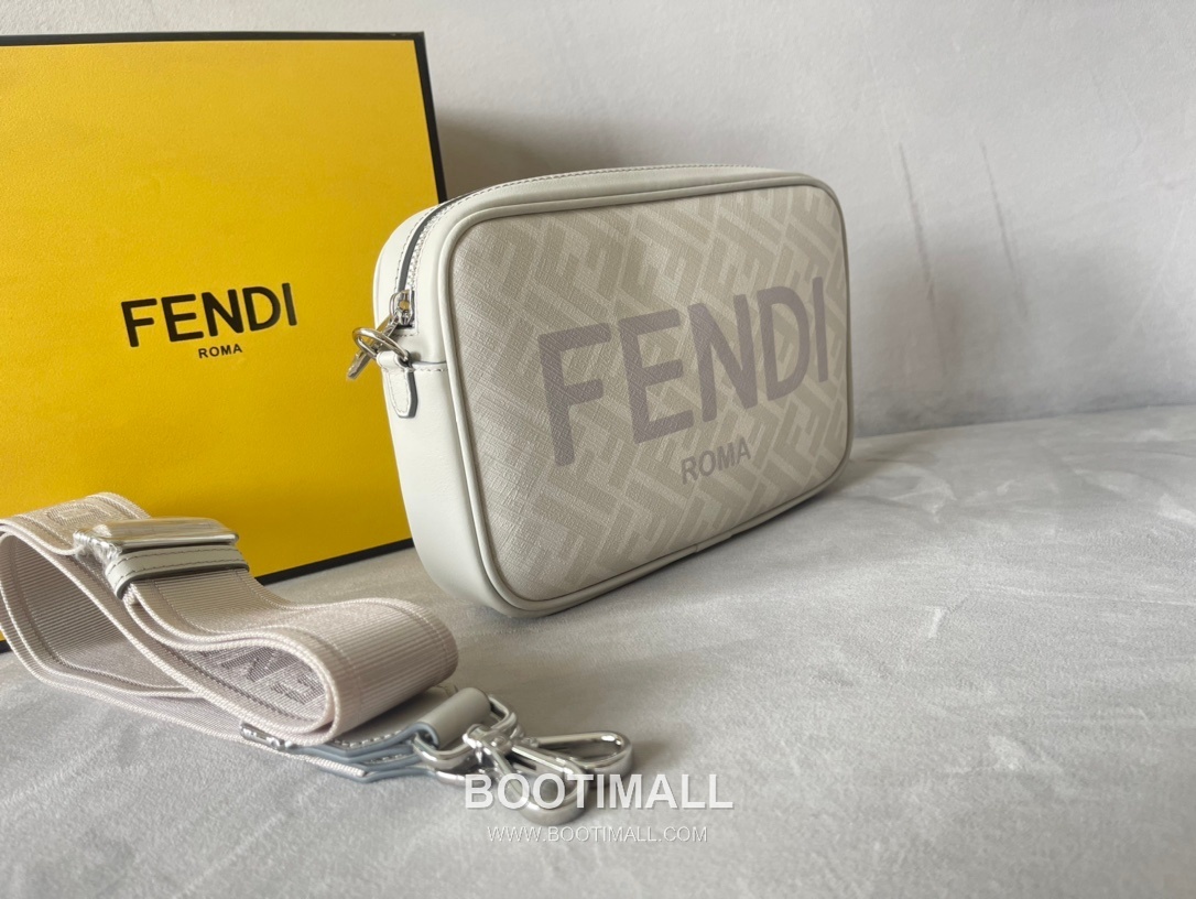 Fendi Camera Case FF Jacquard Fabric Bag 펜디 카메라 케이스 FF 자카드 패브릭 백 22cm 2