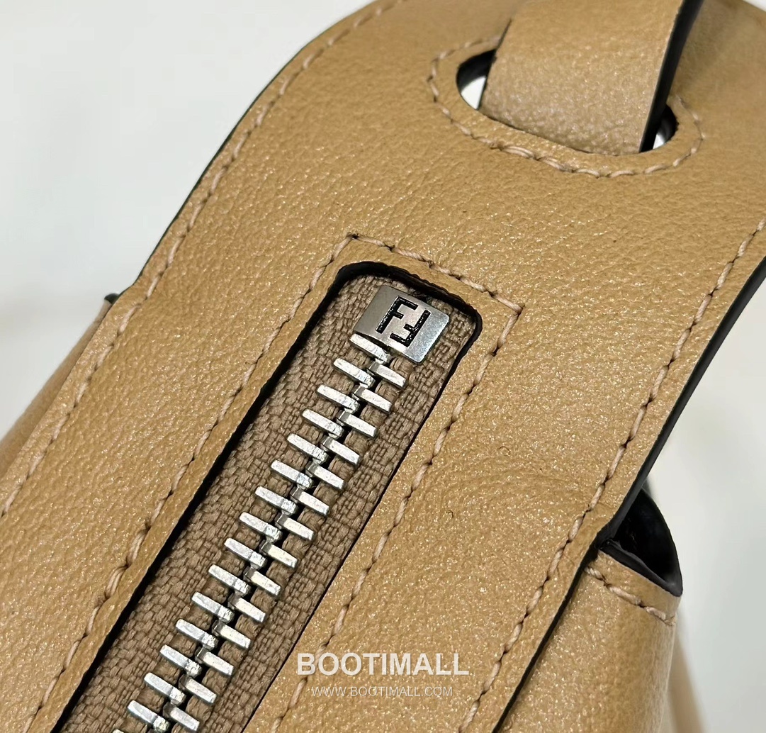 Fendi Simply FENDI Small Calfskin Leather Bag 펜디 심플리 펜디 스몰 카프스킨 레더 백 22cm 6