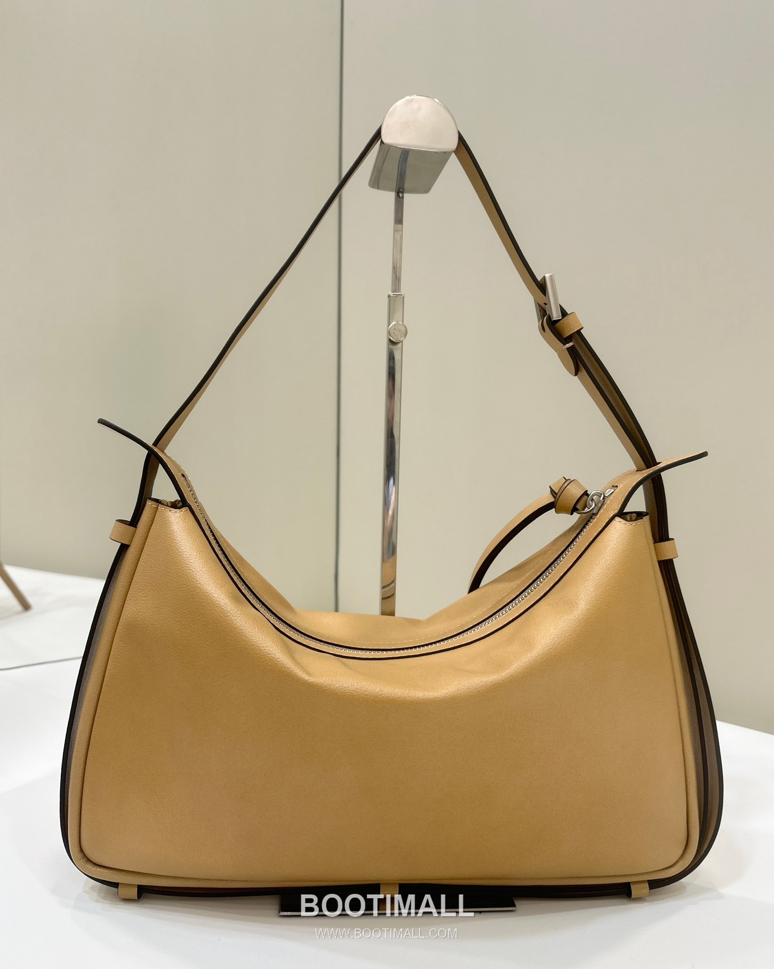Fendi Simply FF Matte Calfskin Beige Shoulder Bag 펜디 심플리 FF 무광 카프스킨 베이지 숄더백 35cm 6