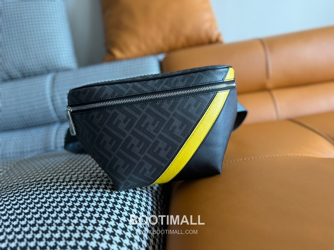 Fendi FF Canvas Belt Bag 펜디 FF 캔버스 벨트백 434M58 30cm 1