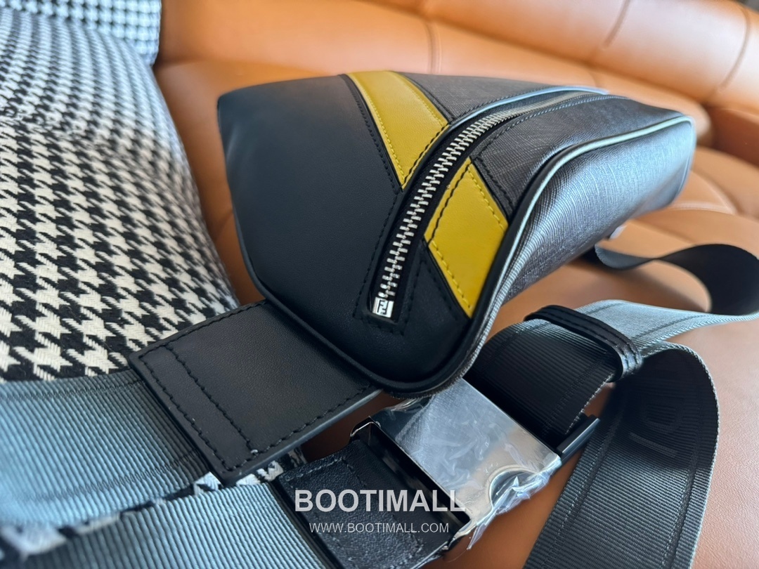 Fendi FF Canvas Belt Bag 펜디 FF 캔버스 벨트백 434M58 30cm 7