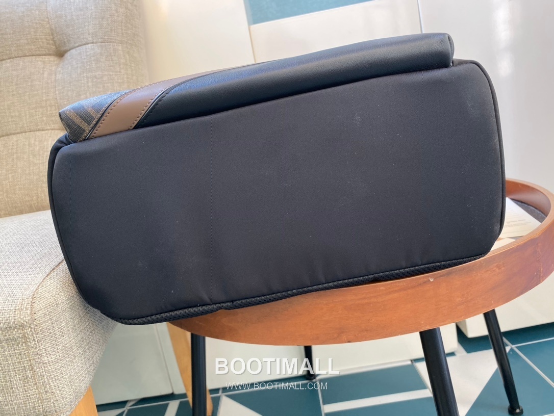 Fendi FF Nylon Backpack 펜디 FF 나일론 백팩 7012M70 32cm 5