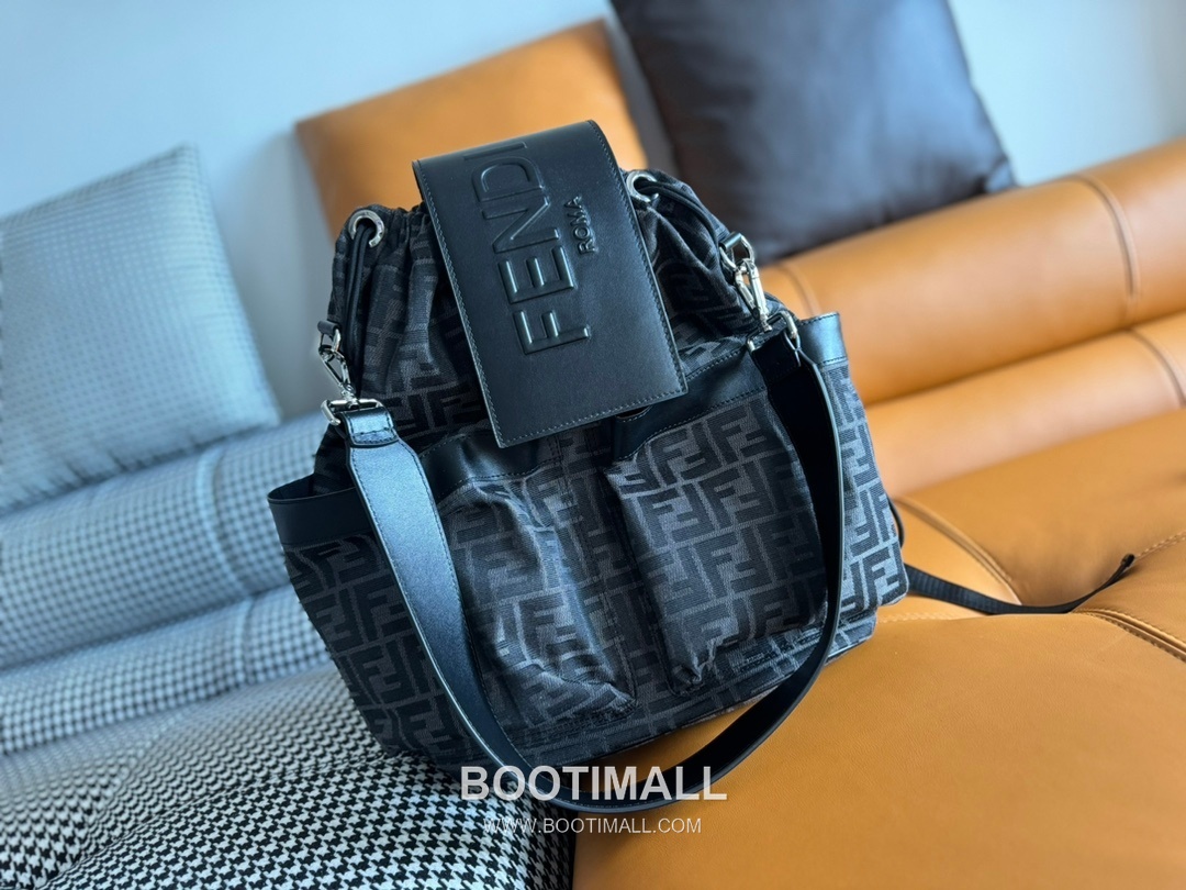 Fendi FF Jacquard Backpack 펜디 FF 자카드 백팩 7012M75 31cm 14