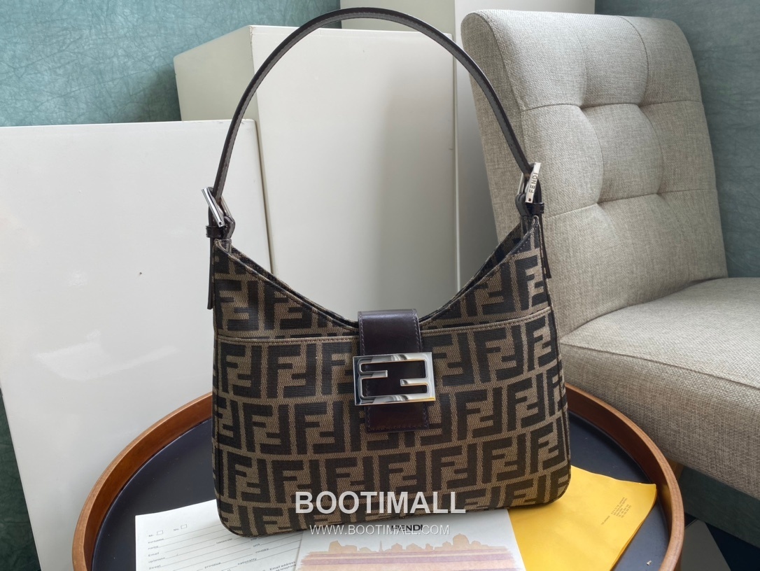 Fendi Vintage FF Canvas Shoulder Bag 펜디 빈티지 FF 캔버스 숄더백 9018M58 29cm 2