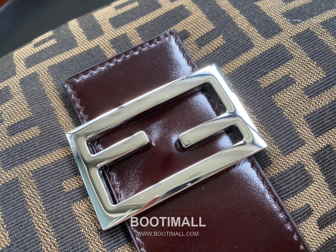 Fendi Vintage FF Canvas Shoulder Bag 펜디 빈티지 FF 캔버스 숄더백 278-2M55 33cm 6