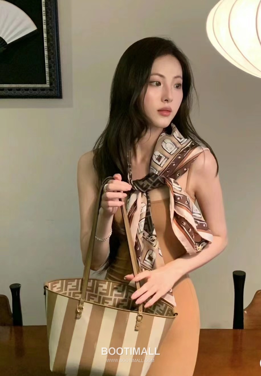 Fendi Pequin FF Jacquard Shopper Fabric Beige Tote Bag 펜디 페퀸 FF 자카드 쇼퍼 패브릭 베이지 토트백 23cm 5