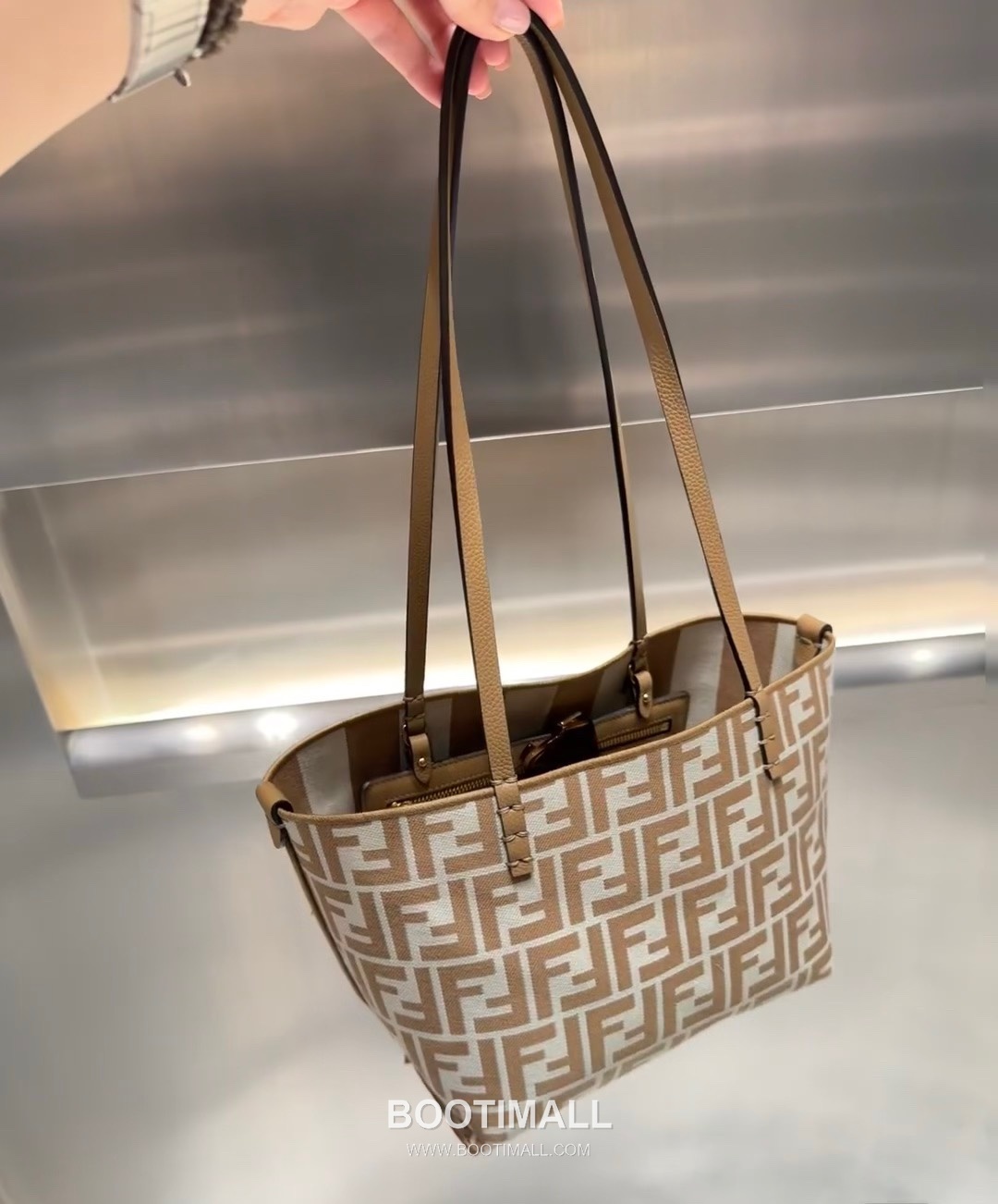 Fendi Pequin FF Jacquard Shopper Fabric Beige Tote Bag 펜디 페퀸 FF 자카드 쇼퍼 패브릭 베이지 토트백 23cm 6