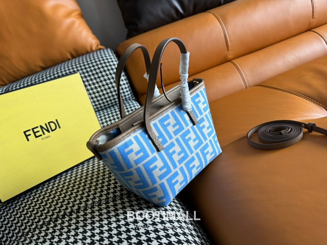Fendi FF Jacquard Mini Shopper Tote Bag 펜디 FF 자카드 미니 쇼퍼 토트백 83278M55 23cm 2