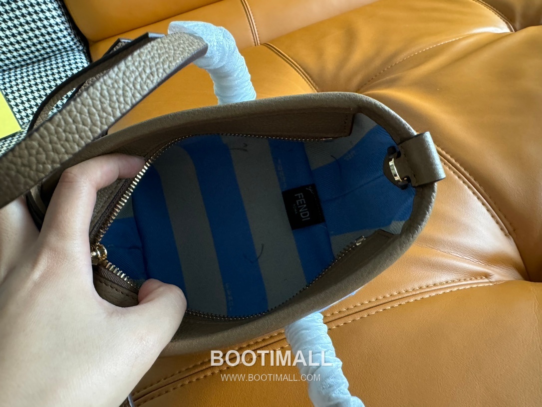 Fendi FF Jacquard Mini Shopper Tote Bag 펜디 FF 자카드 미니 쇼퍼 토트백 83278M55 23cm 8