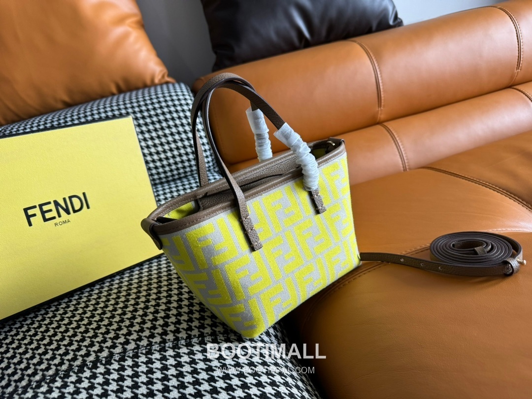 Fendi FF Jacquard Mini Shopper Tote Bag 펜디 FF 자카드 미니 쇼퍼 토트백 83278M55 23cm 2