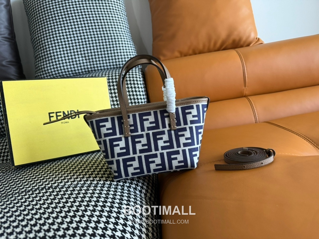 Fendi FF Jacquard Mini Shopper Tote Bag 펜디 FF 자카드 미니 쇼퍼 토트백 83278M55 23cm 1