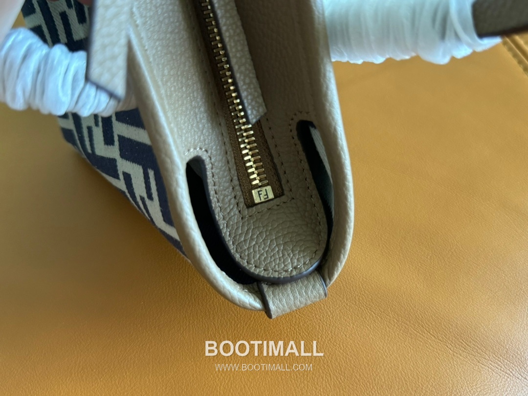 Fendi FF Jacquard Mini Shopper Tote Bag 펜디 FF 자카드 미니 쇼퍼 토트백 83278M55 23cm 6