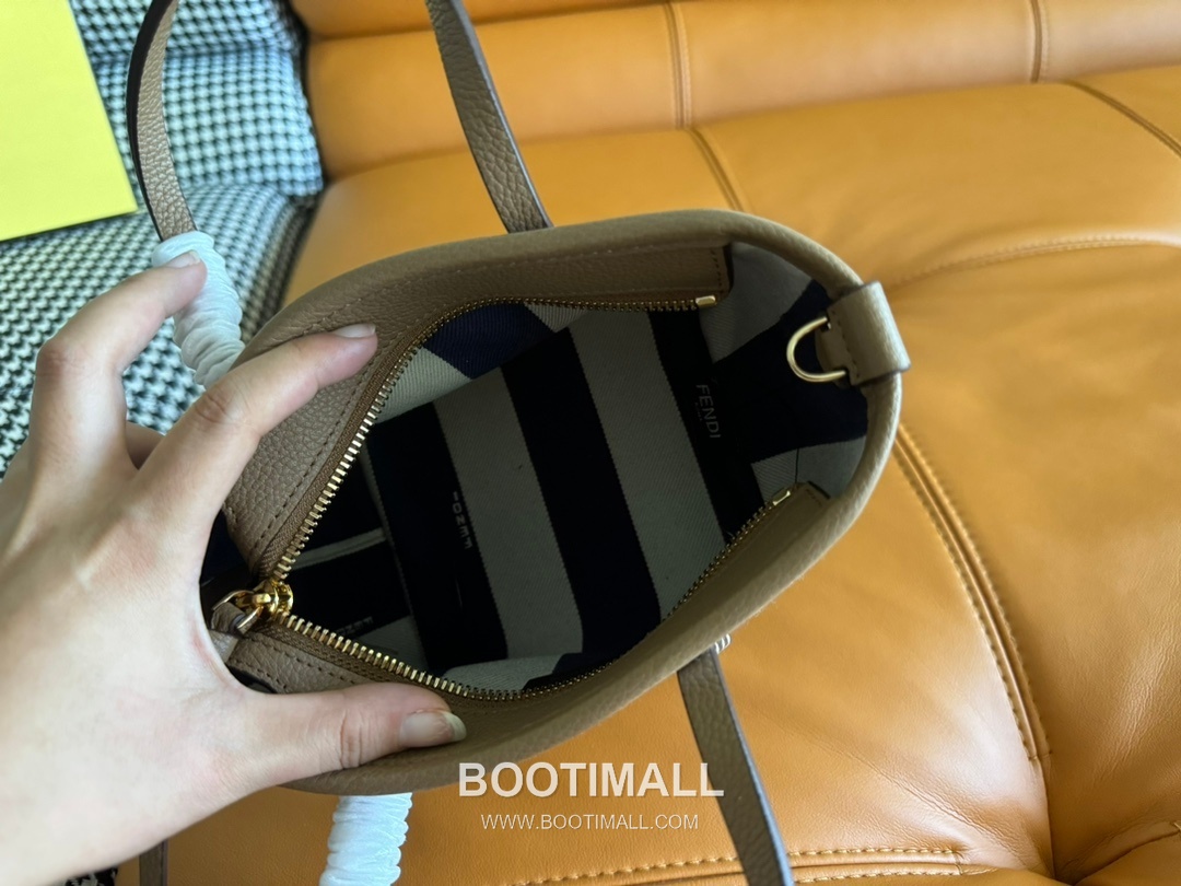 Fendi FF Jacquard Mini Shopper Tote Bag 펜디 FF 자카드 미니 쇼퍼 토트백 83278M55 23cm 8