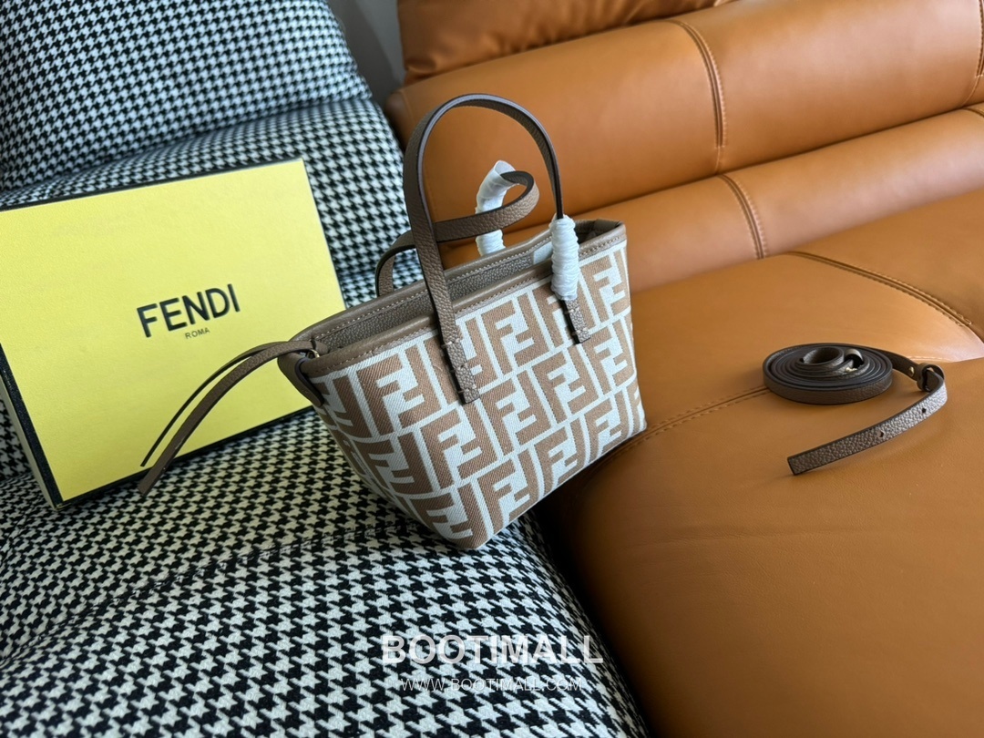 Fendi FF Jacquard Mini Shopper Tote Bag 펜디 FF 자카드 미니 쇼퍼 토트백 83278M55 23cm 10