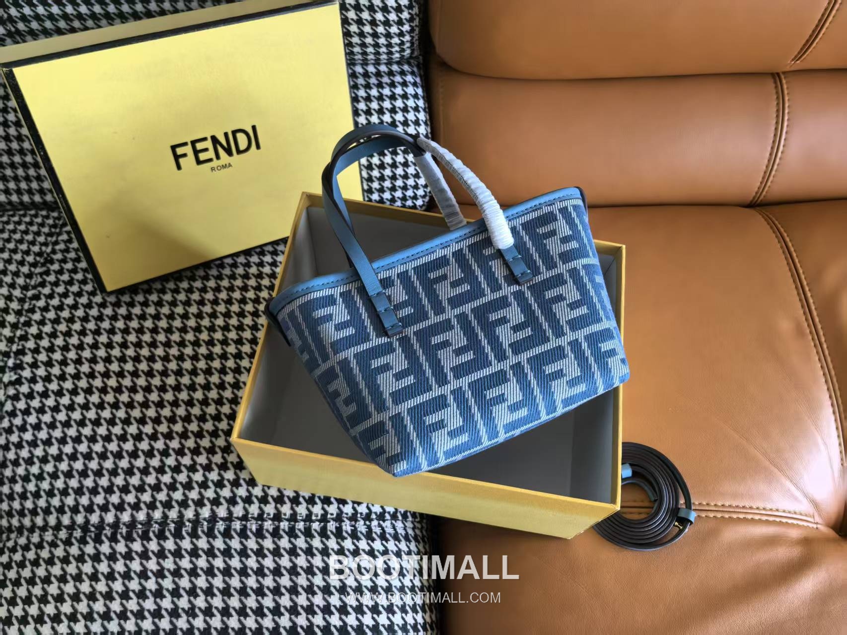 Fendi FF Denim Effect Jacquard Mini Tote Bag 펜디 FF 데님 이펙트 자카드 미니 토트백 83278M55 15.5cm 1