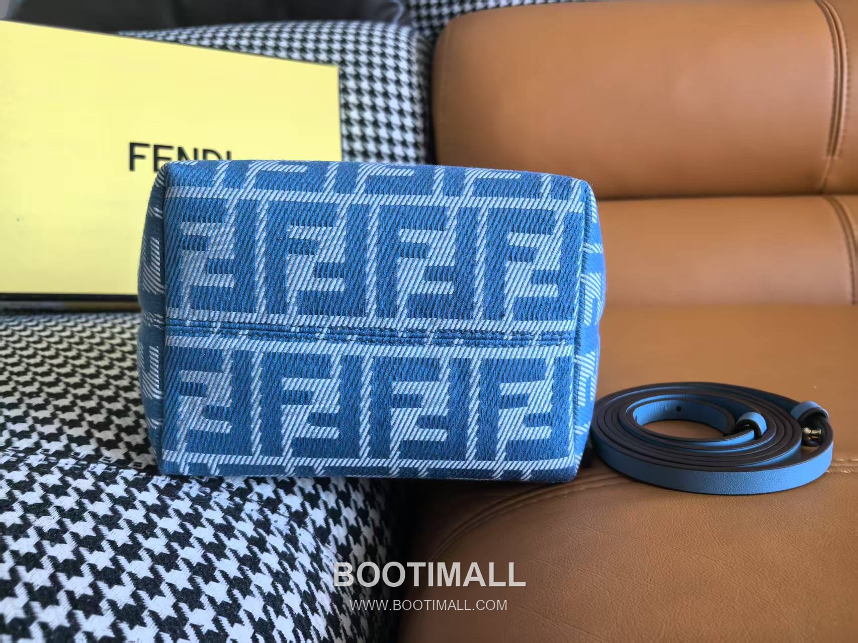 Fendi FF Denim Effect Jacquard Mini Tote Bag 펜디 FF 데님 이펙트 자카드 미니 토트백 83278M55 15.5cm 4