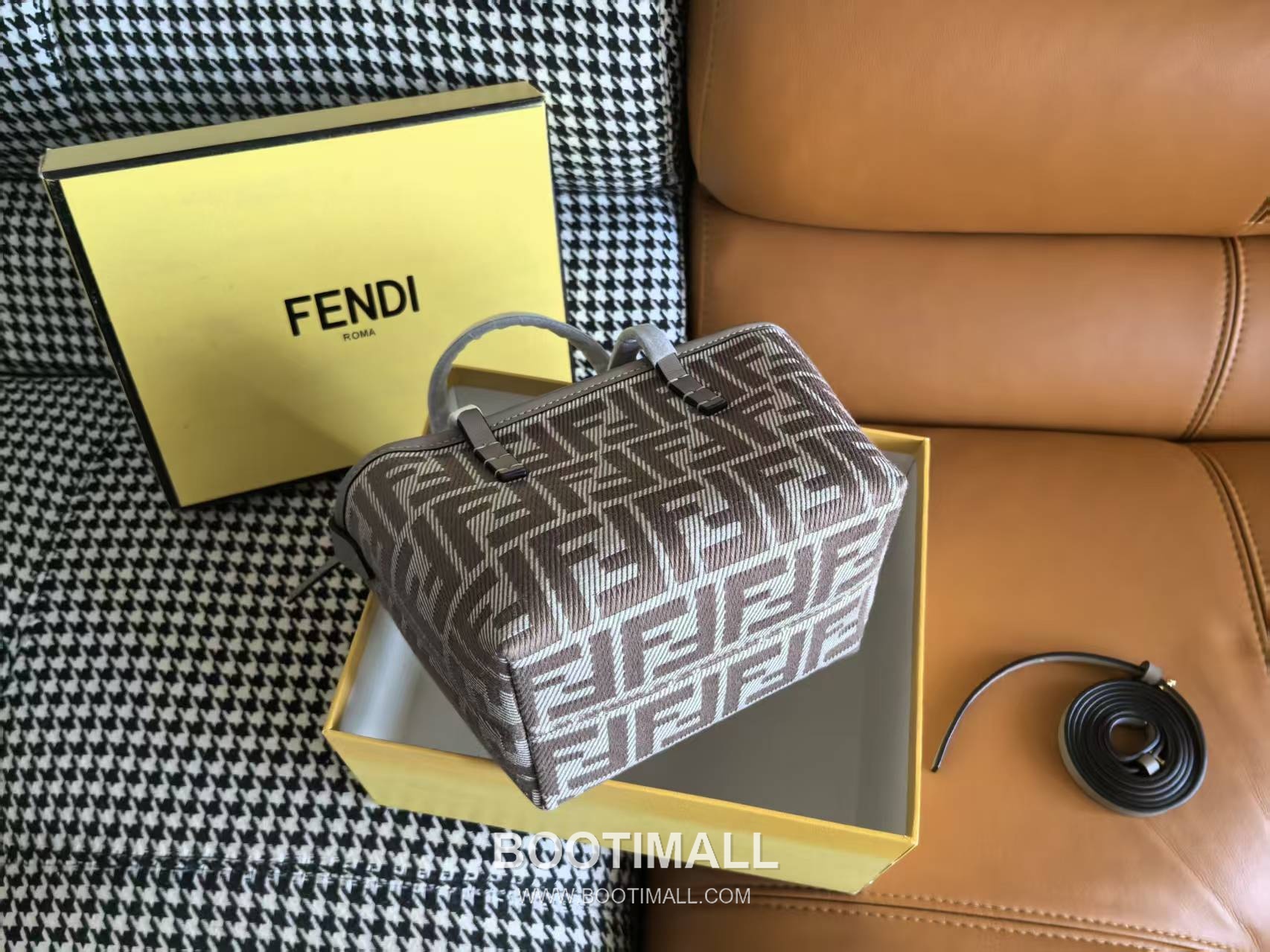 Fendi FF Denim Effect Jacquard Mini Tote Bag 펜디 FF 데님 이펙트 자카드 미니 토트백 83278M55 15.5cm 2