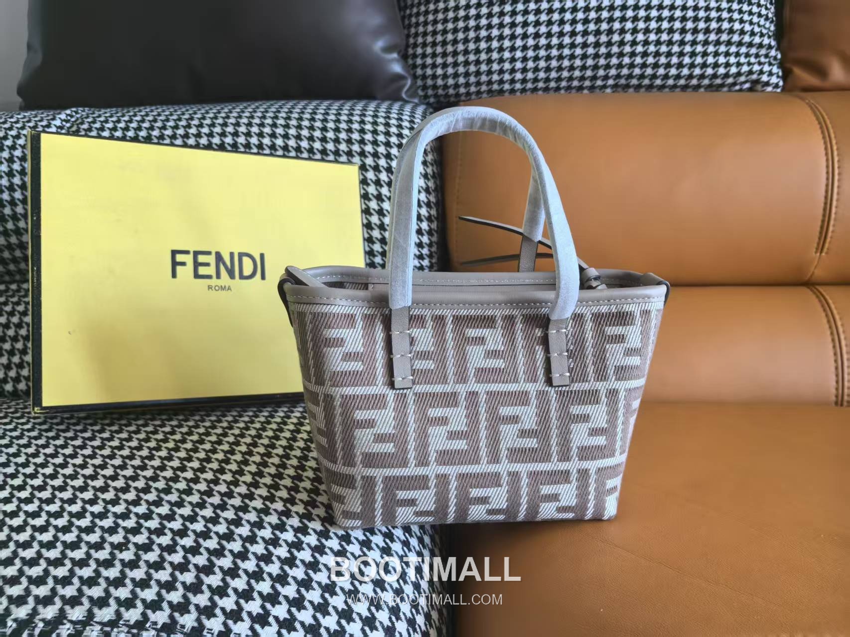 Fendi FF Denim Effect Jacquard Mini Tote Bag 펜디 FF 데님 이펙트 자카드 미니 토트백 83278M55 15.5cm 3