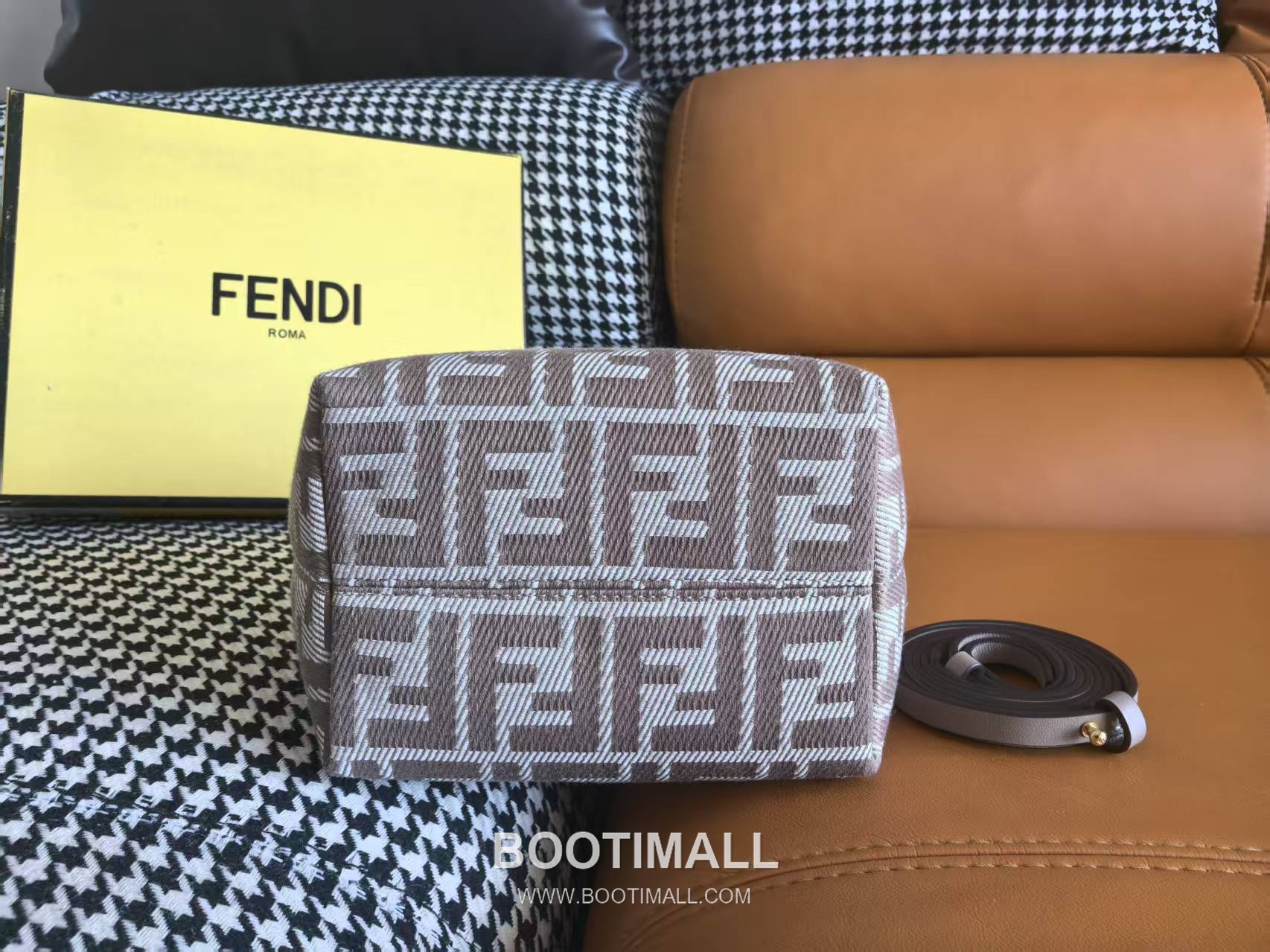 Fendi FF Denim Effect Jacquard Mini Tote Bag 펜디 FF 데님 이펙트 자카드 미니 토트백 83278M55 15.5cm 5