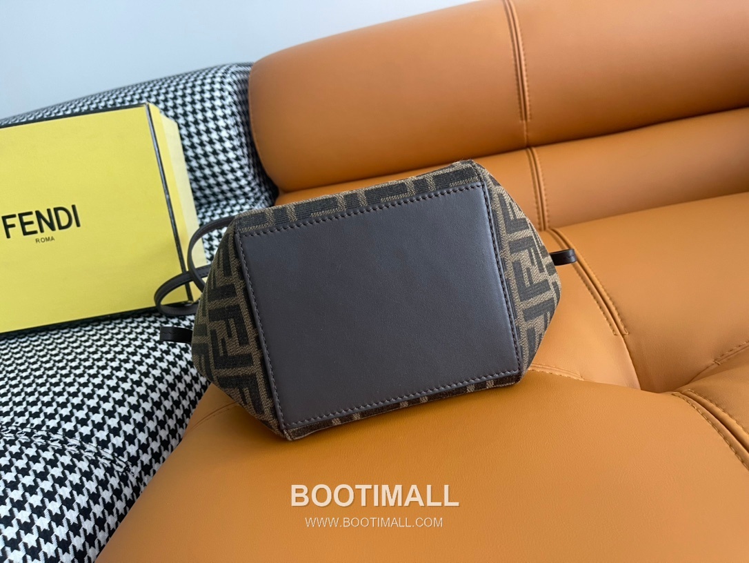 Fendi Origami FF Canvas Foldable Bucket Tote Bag 펜디 오리가미 FF 캔버스 폴더블 버킷 토트백 8826M68 19cm 2