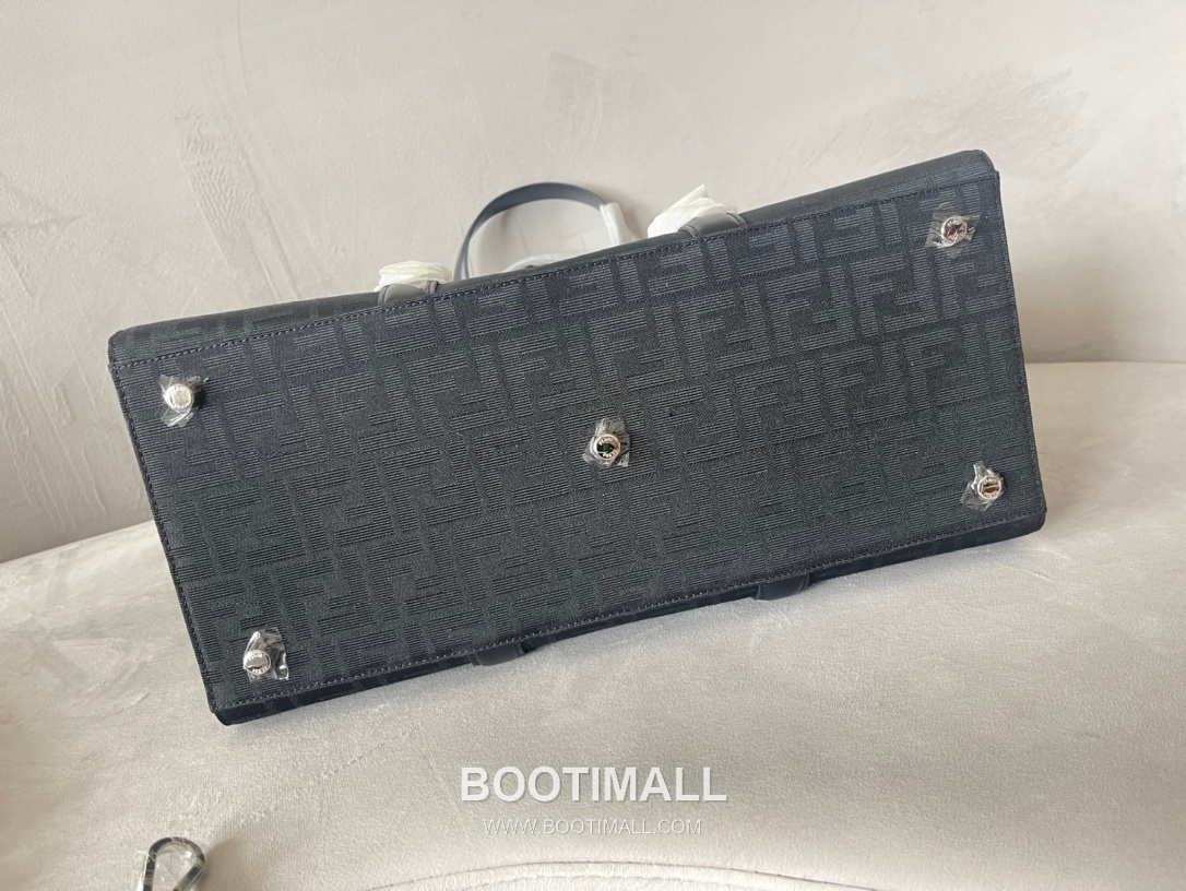 Fendi FF Recycled Jacquard Large Tote Bag 펜디 FF 리사이클 자카드 라지 토트백 390M78 41cm 4