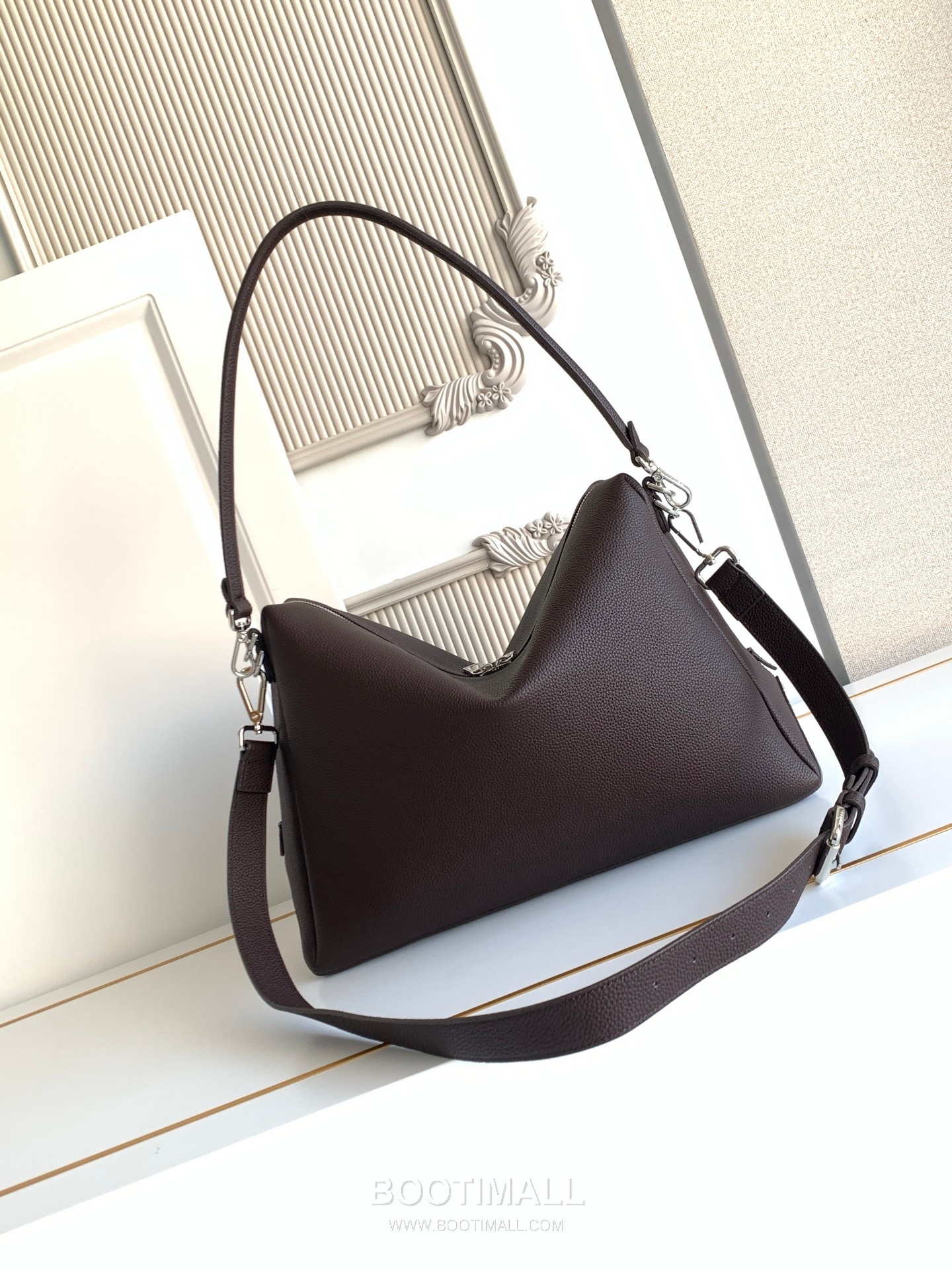 Fendi Lui Full Grain Calfskin Large Bag 펜디 루이 풀그레인 카프스킨 라지 토트백 667M100 38cm 2