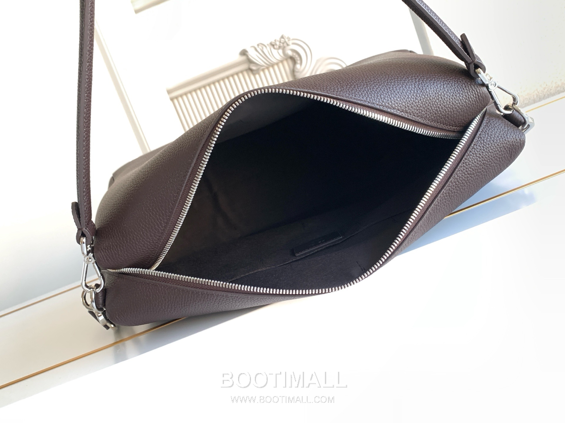 Fendi Lui Full Grain Calfskin Large Bag 펜디 루이 풀그레인 카프스킨 라지 토트백 667M100 38cm 8