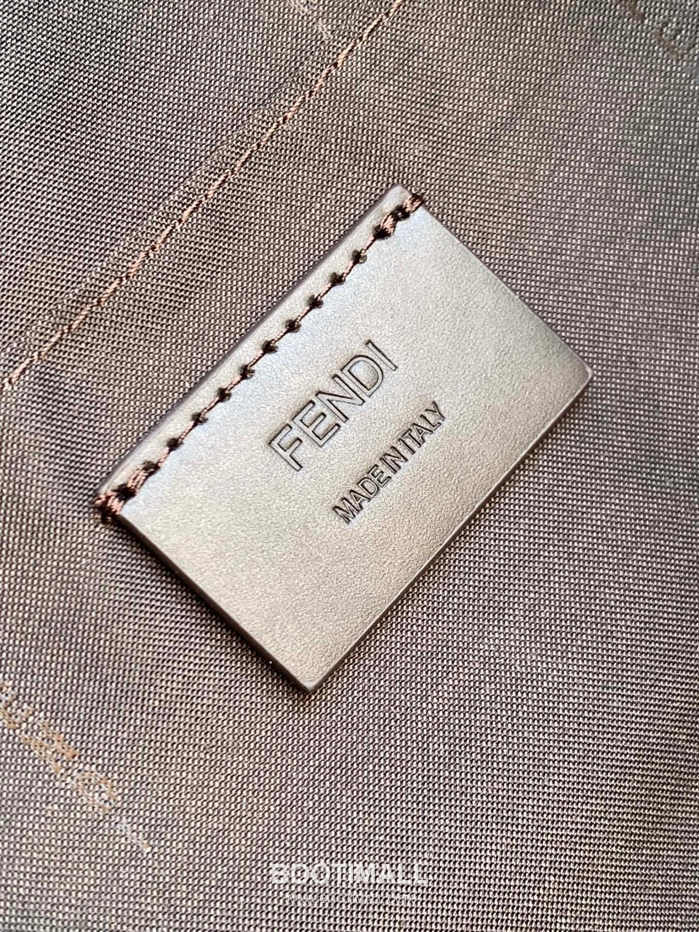 Fendi Lui Full Grain Calfskin Large Bag 펜디 루이 풀그레인 카프스킨 라지 토트백 667M100 38cm 9