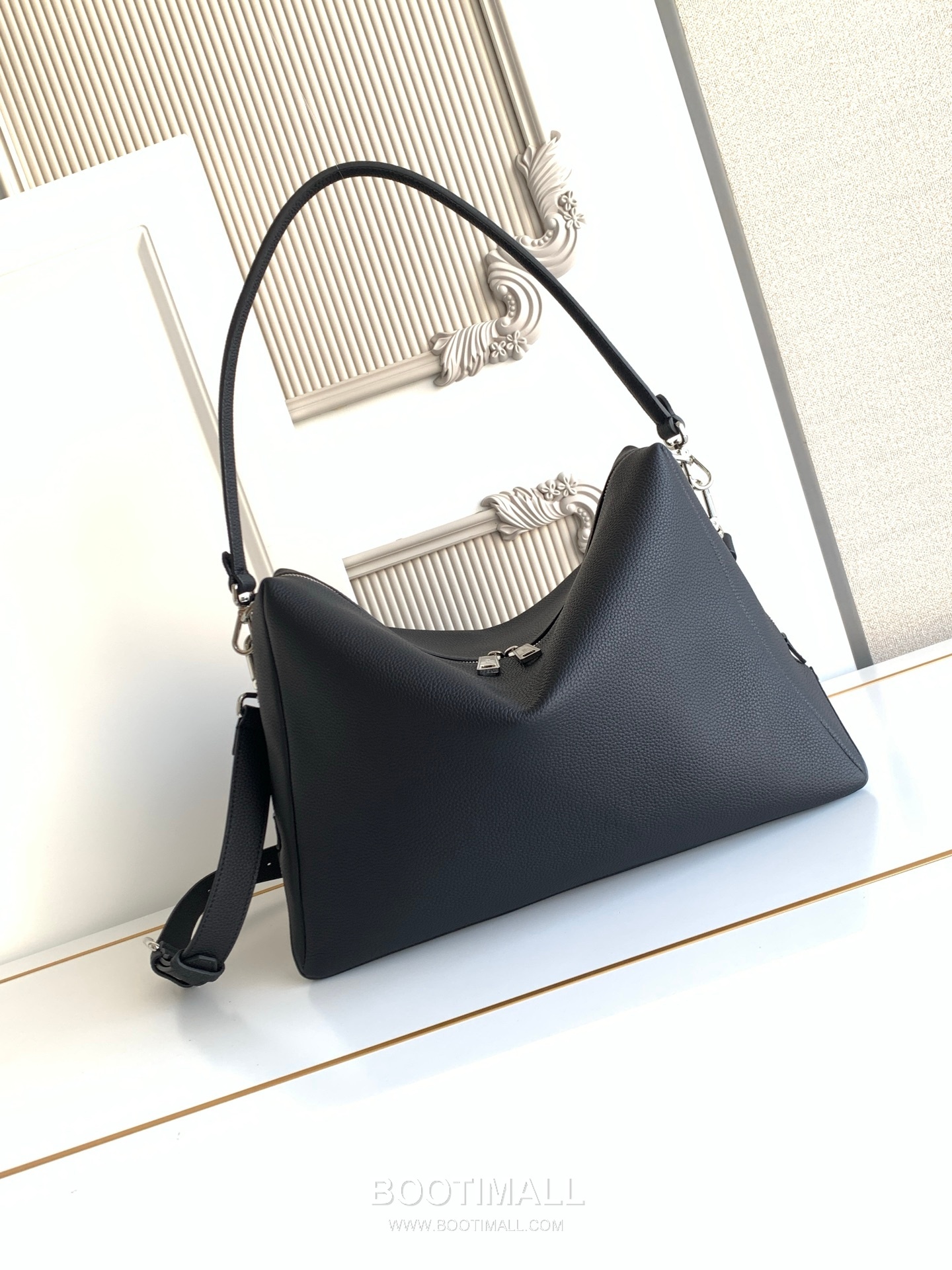 Fendi Lui Full Grain Calfskin Large Bag 펜디 루이 풀그레인 카프스킨 라지 토트백 667M100 38cm 1