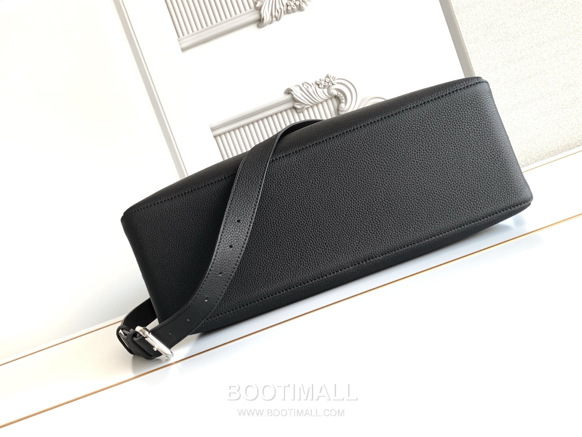 Fendi Lui Full Grain Calfskin Large Bag 펜디 루이 풀그레인 카프스킨 라지 토트백 667M100 38cm 4