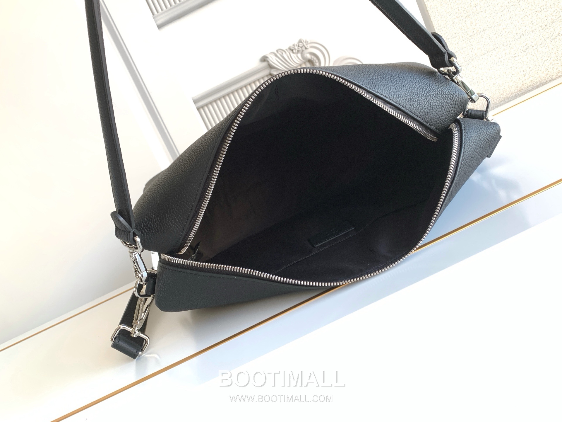 Fendi Lui Full Grain Calfskin Large Bag 펜디 루이 풀그레인 카프스킨 라지 토트백 667M100 38cm 8