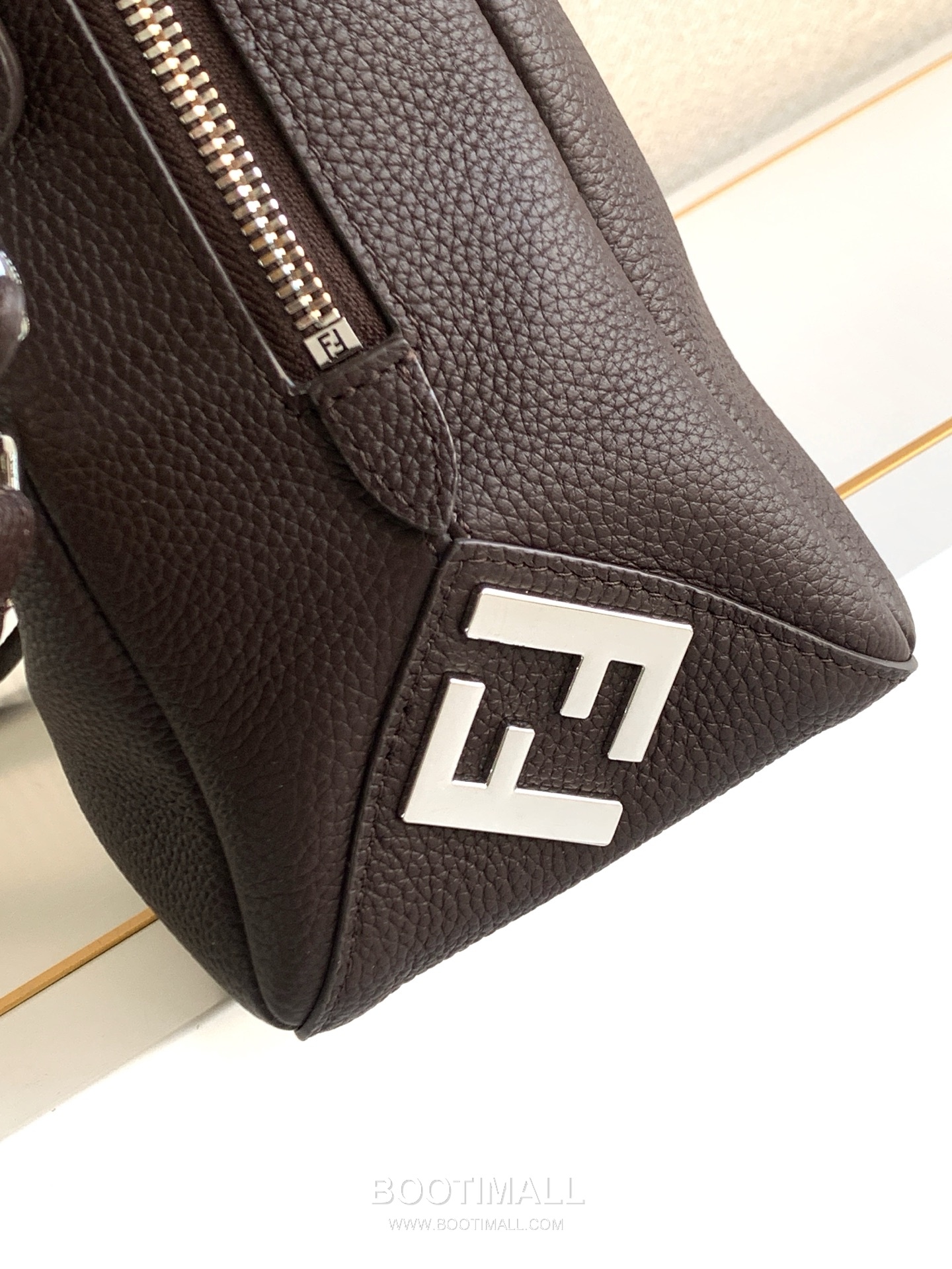 Fendi Lui Full Grain Calfskin Medium Bag 펜디 루이 풀그레인 카프스킨 미디엄 토트백 672M90 28cm 6