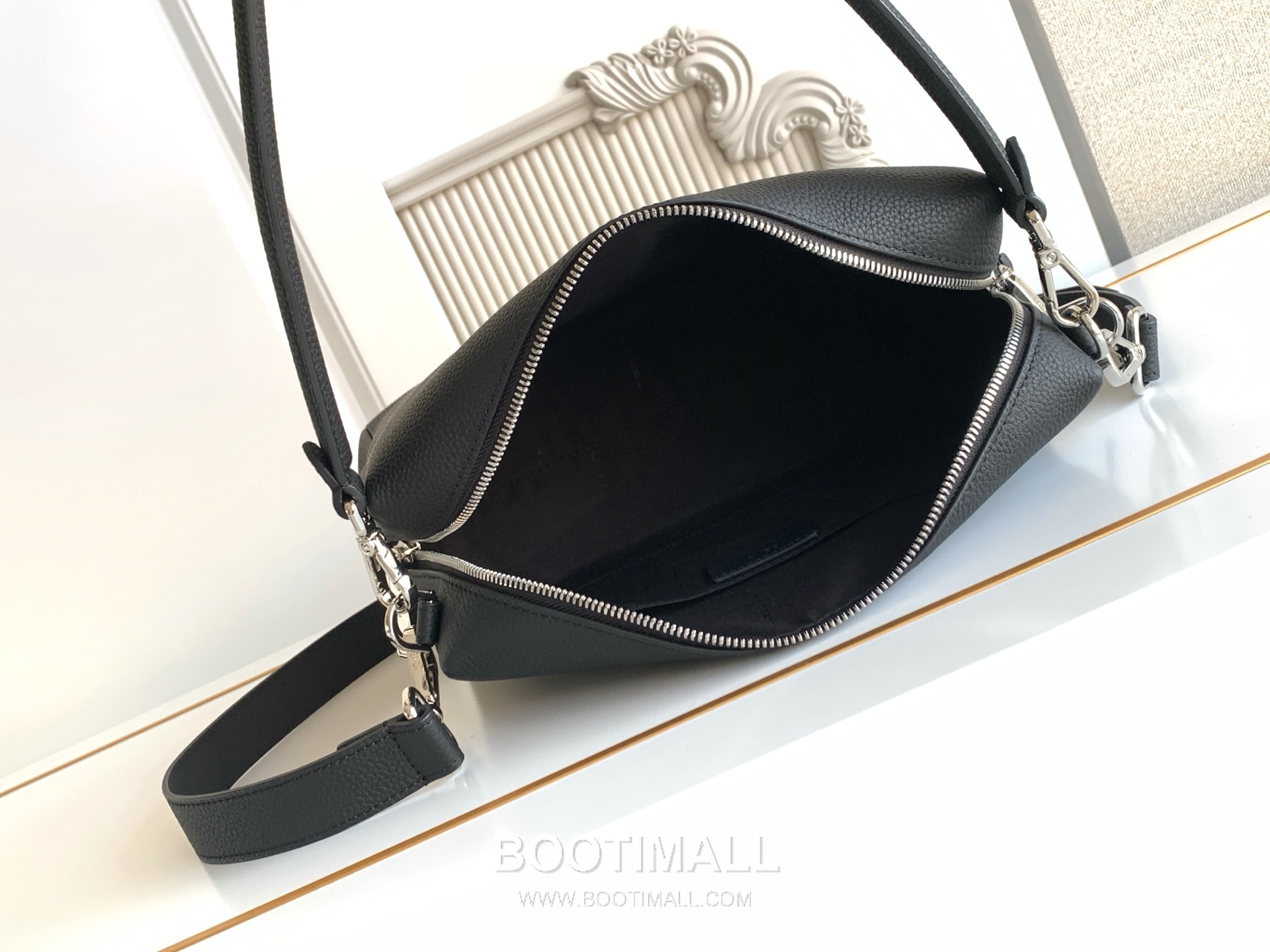 Fendi Lui Full Grain Calfskin Medium Bag 펜디 루이 풀그레인 카프스킨 미디엄 토트백 672M90 28cm 8