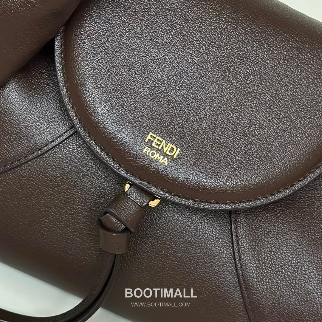Fendi Spy Small Leather Bag 펜디 스파이 스몰 가죽 토트 숄더백 8088M125 32cm 5