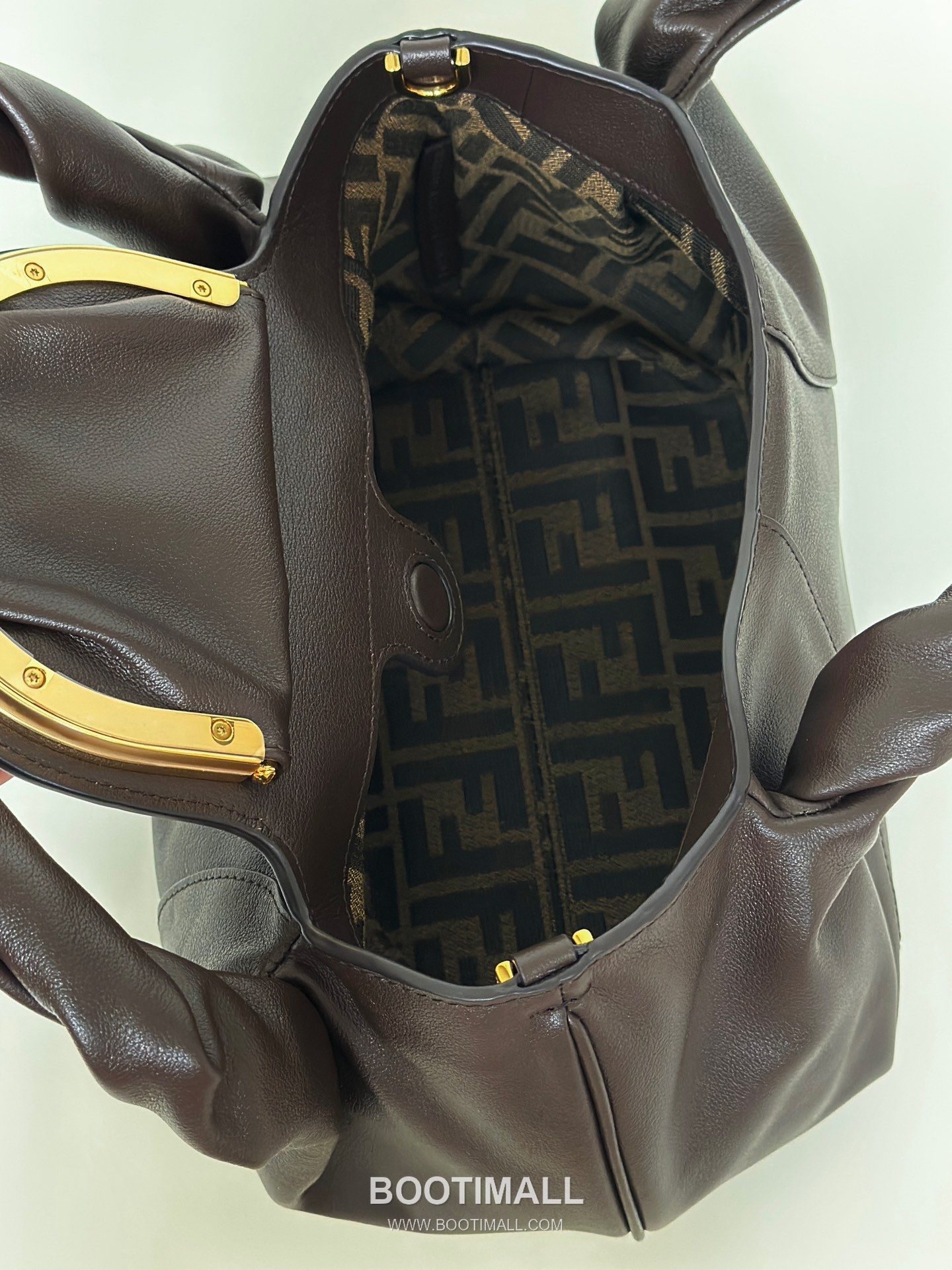 Fendi Spy Small Leather Bag 펜디 스파이 스몰 가죽 토트 숄더백 8088M125 32cm 9