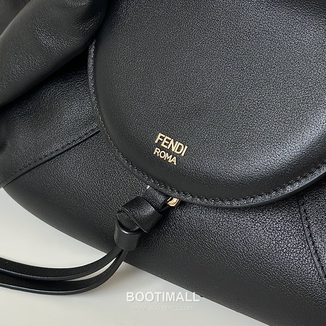 Fendi Spy Small Leather Bag 펜디 스파이 스몰 가죽 토트 숄더백 8088M125 32cm 4