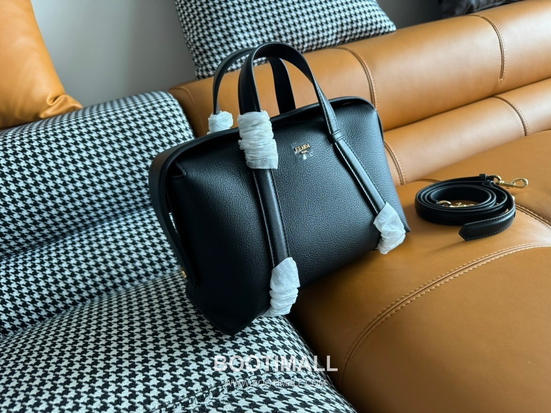 Fendi Boston Full Grain Leather Medium Bag 펜디 보스턴 풀그레인 가죽 미디엄 토트백 152M85 27.5cm 2