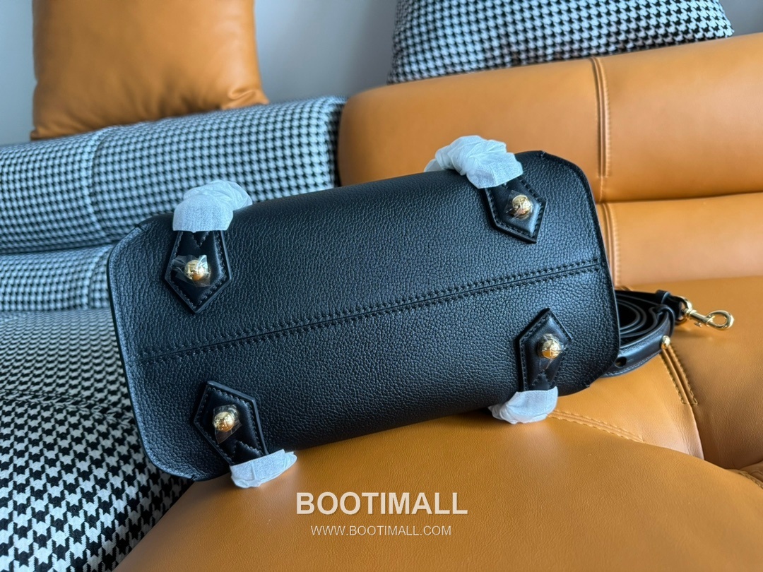 Fendi Boston Full Grain Leather Medium Bag 펜디 보스턴 풀그레인 가죽 미디엄 토트백 152M85 27.5cm 5