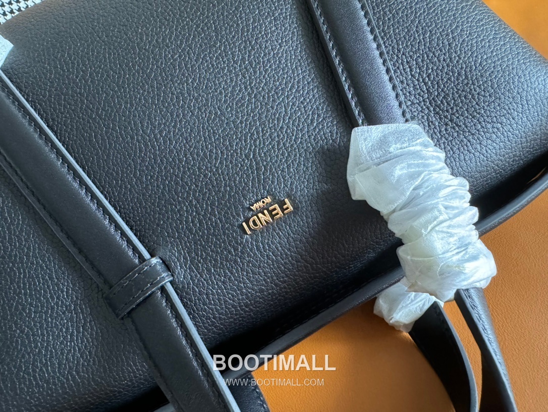 Fendi Boston Full Grain Leather Medium Bag 펜디 보스턴 풀그레인 가죽 미디엄 토트백 152M85 27.5cm 7