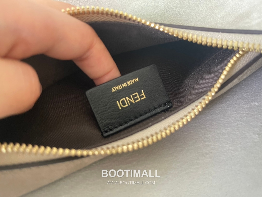 Fendi Suede Crescent Small Shoulder Bag 펜디 스웨이드 크레센트 스몰 숄더백 798M82 29cm 9