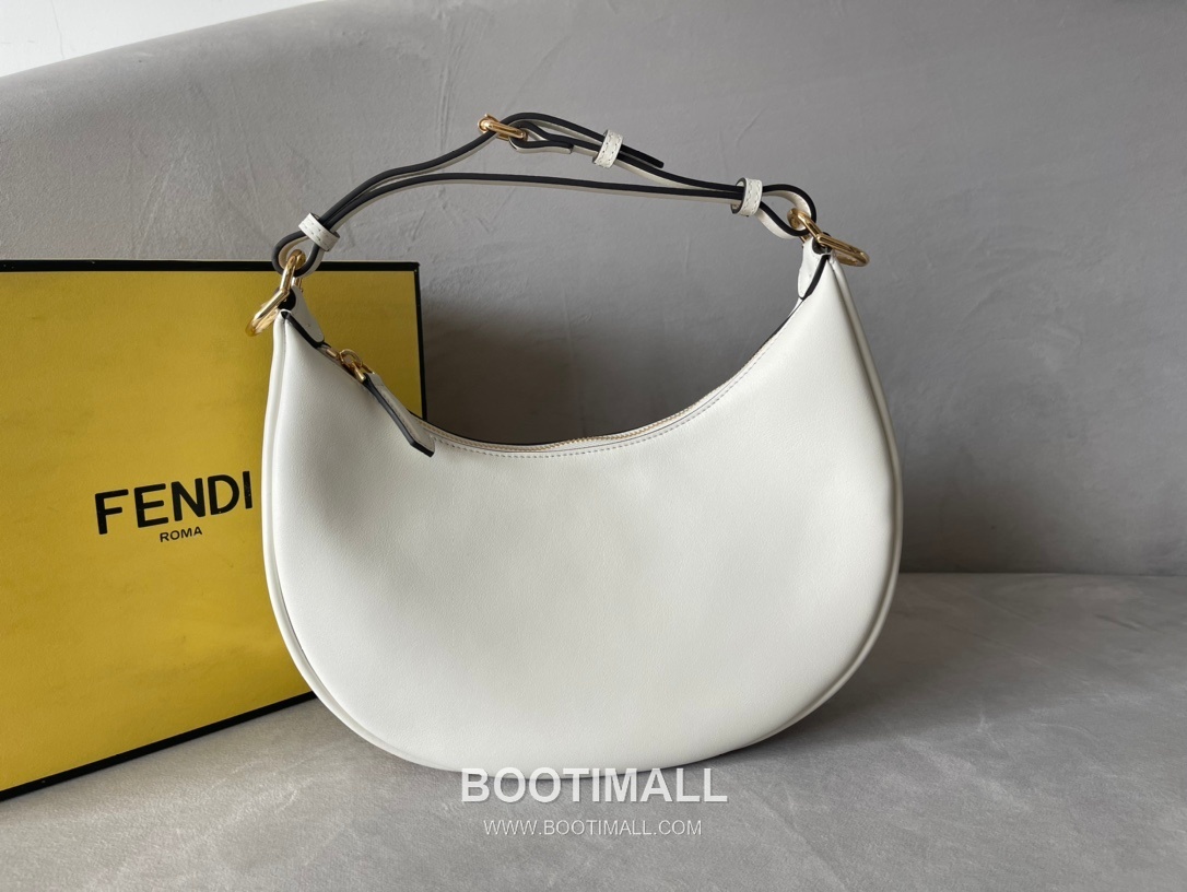 Fendi Leather Crescent Small Shoulder Bag 펜디 가죽 크레센트 스몰 숄더백 798M90 29cm 2