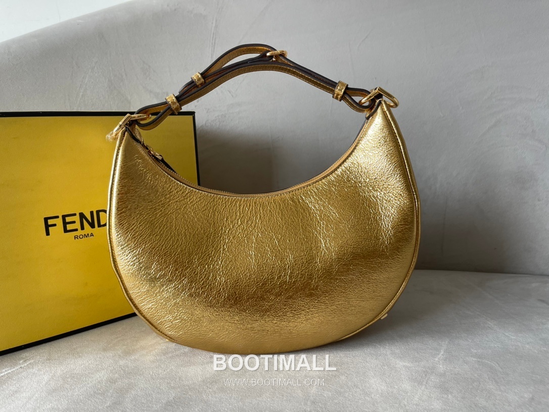 Fendi Metallic Leather Crescent Small Shoulder Bag 펜디 메탈릭 가죽 크레센트 스몰 숄더백 798M90 29cm 2