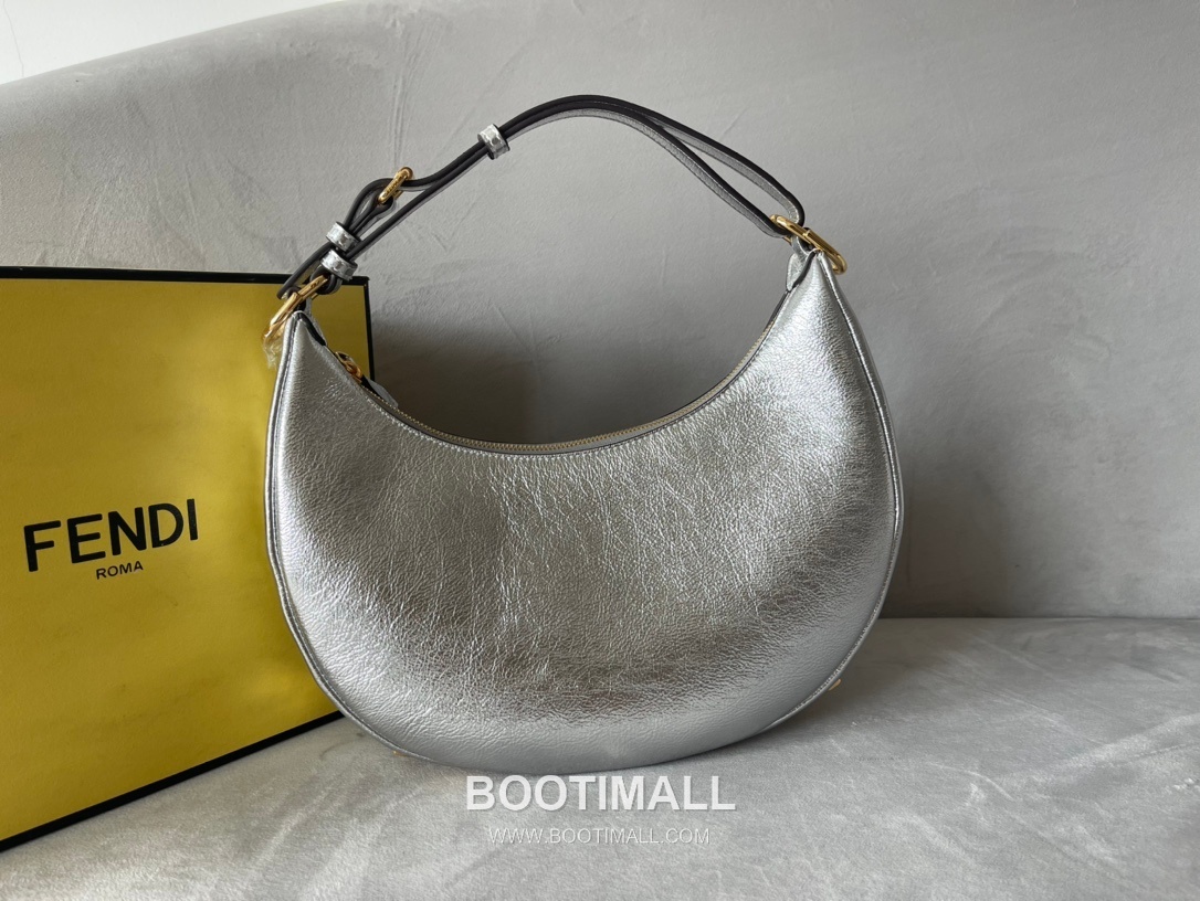 Fendi Metallic Leather Crescent Small Shoulder Bag 펜디 메탈릭 가죽 크레센트 스몰 숄더백 798M90 29cm 2