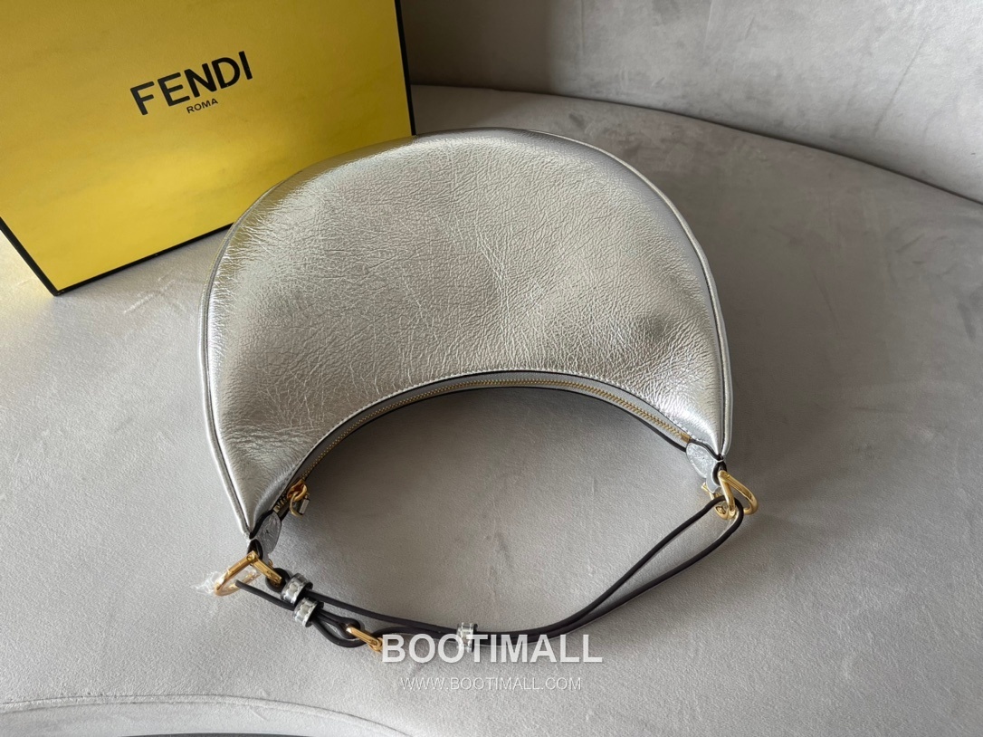 Fendi Metallic Leather Crescent Small Shoulder Bag 펜디 메탈릭 가죽 크레센트 스몰 숄더백 798M90 29cm 6